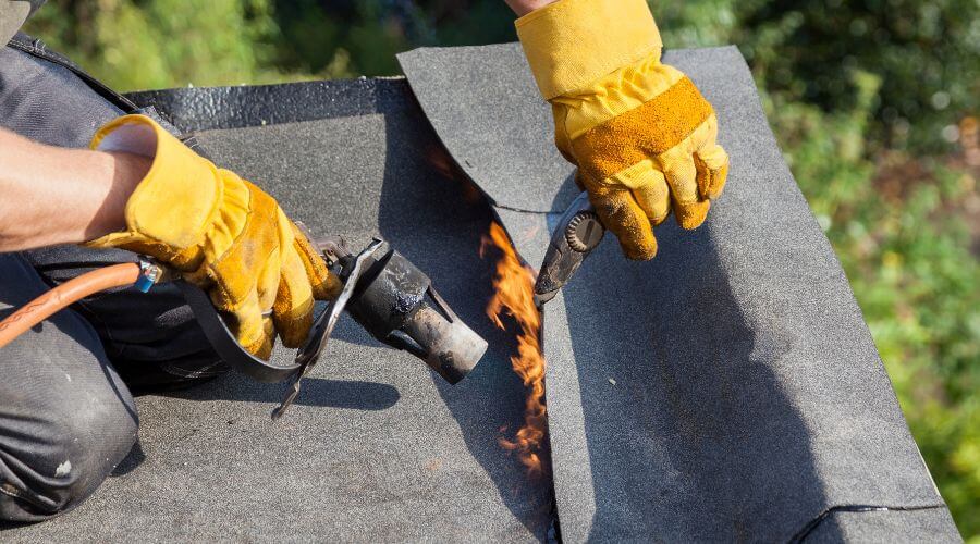 Professional gutter cleaning in Clayton, KS